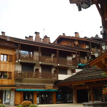 Au Centre, Balcon Sud, Parking, Proche Pistes Et Commerces - Fr-1-459-89 * لا كلوساز